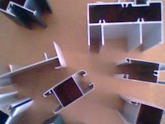 大连铝型材粉末喷涂处理的七大优势