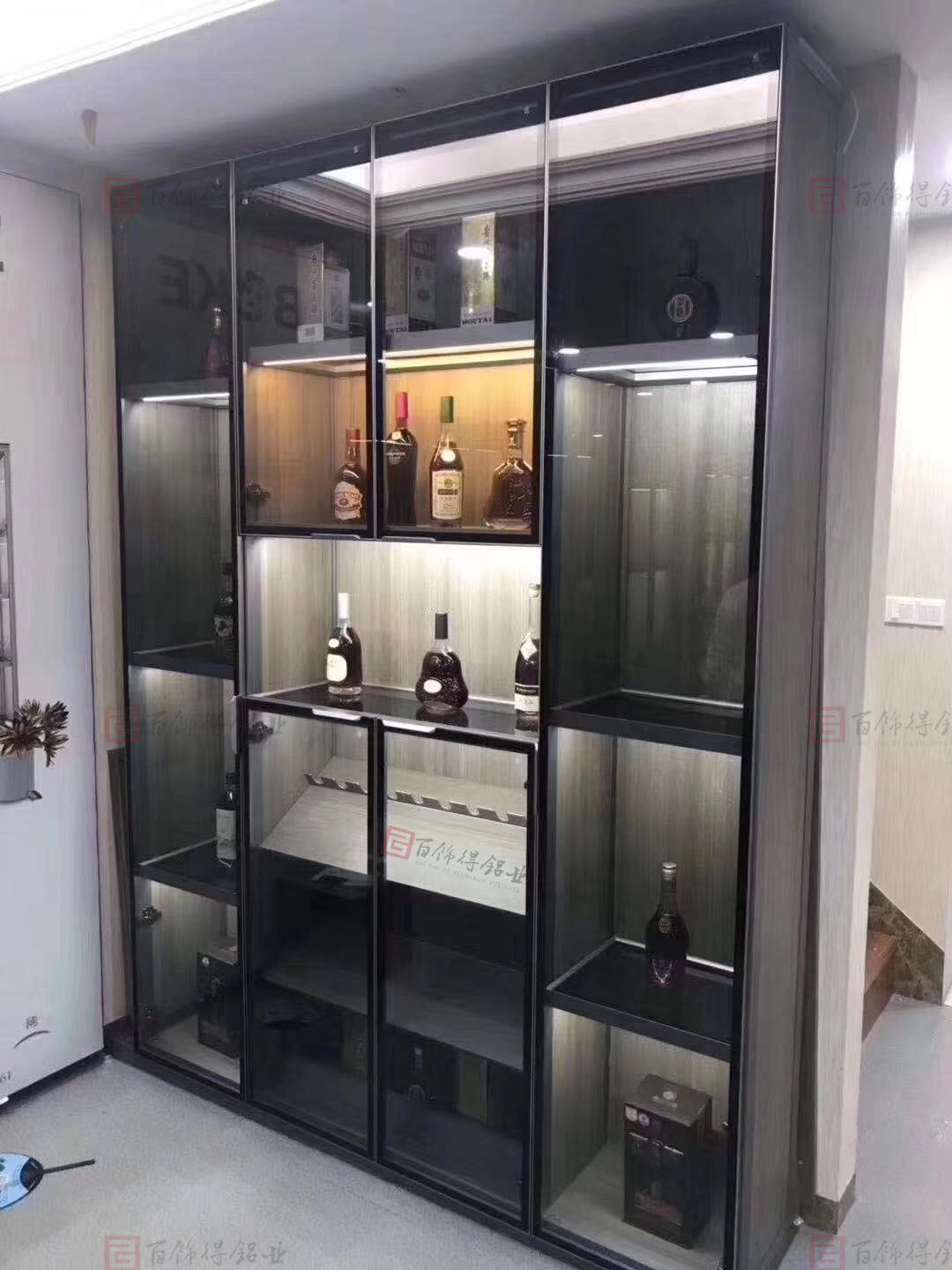 全铝酒柜(图1)